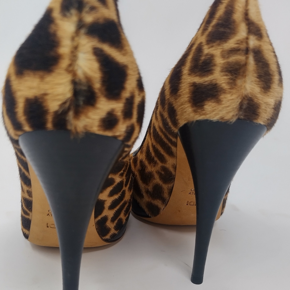 Fendi Leather Leopard Print Calf Hair Pumps 37 - Picture 7 of 10